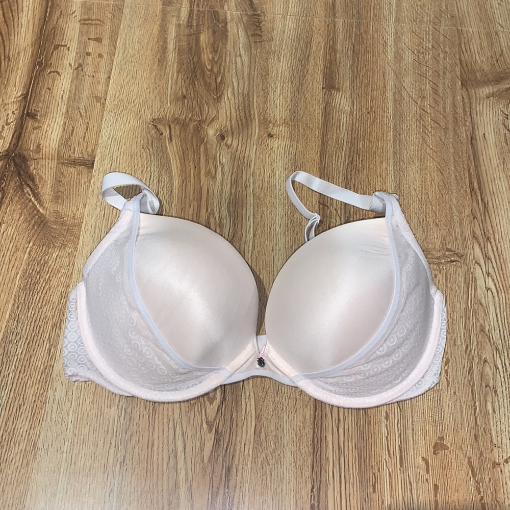 Victoria Secret Nude push up bra
